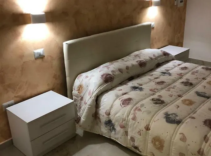 Апартаменты Sole House Неаполь